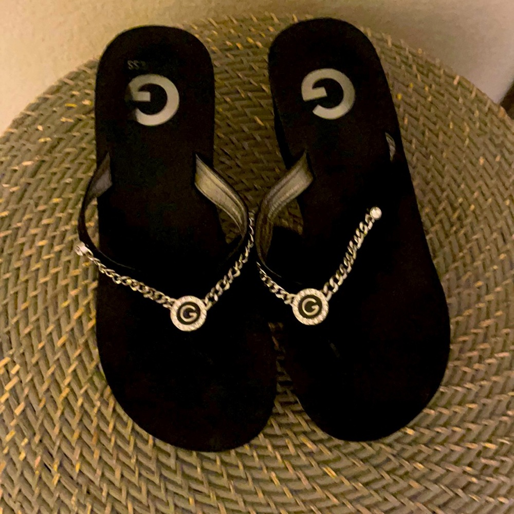 Guess women flip flops 🩴